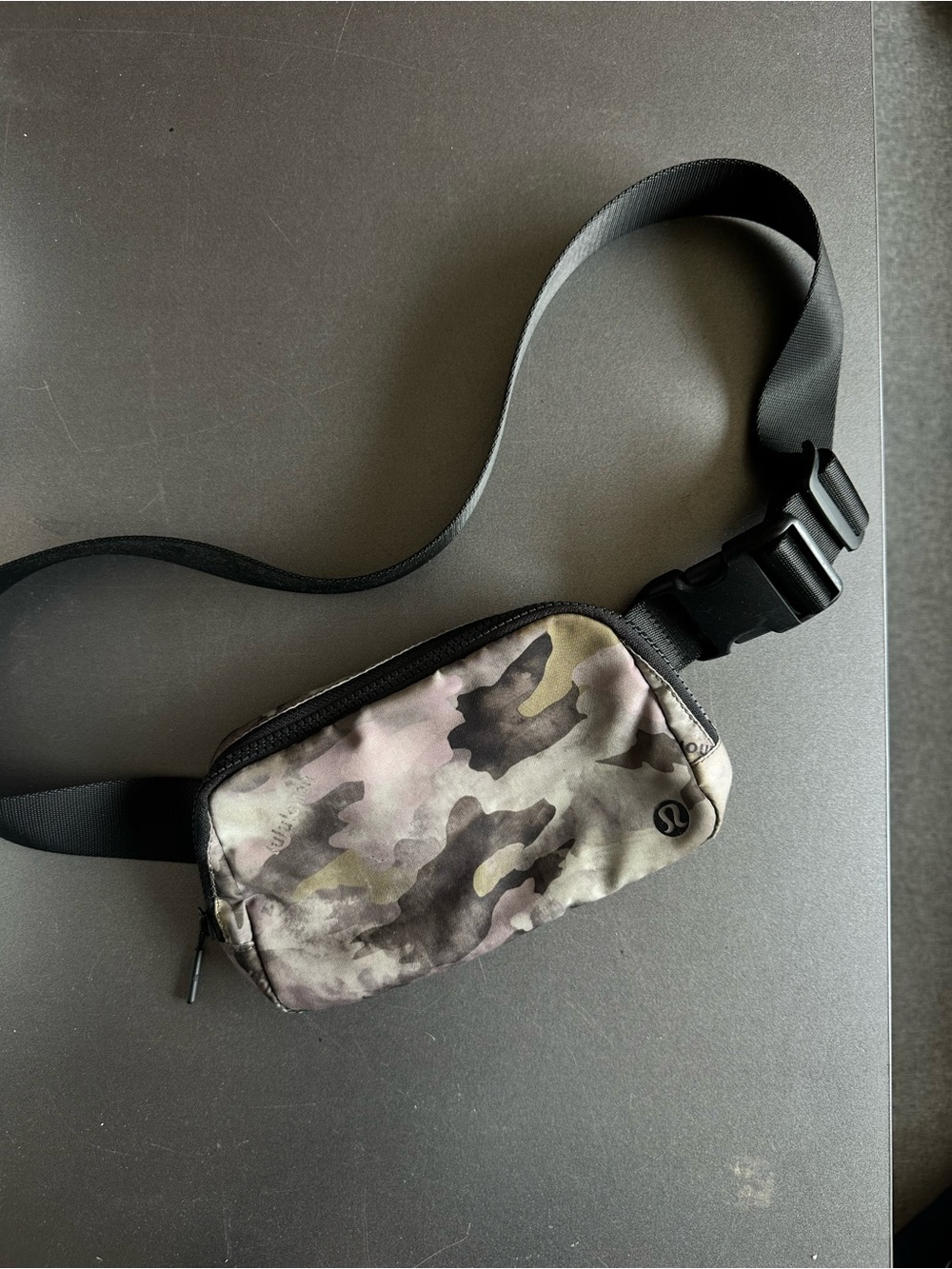 lululemon athletica Camo Waist Pack — Black, Gray, Olive